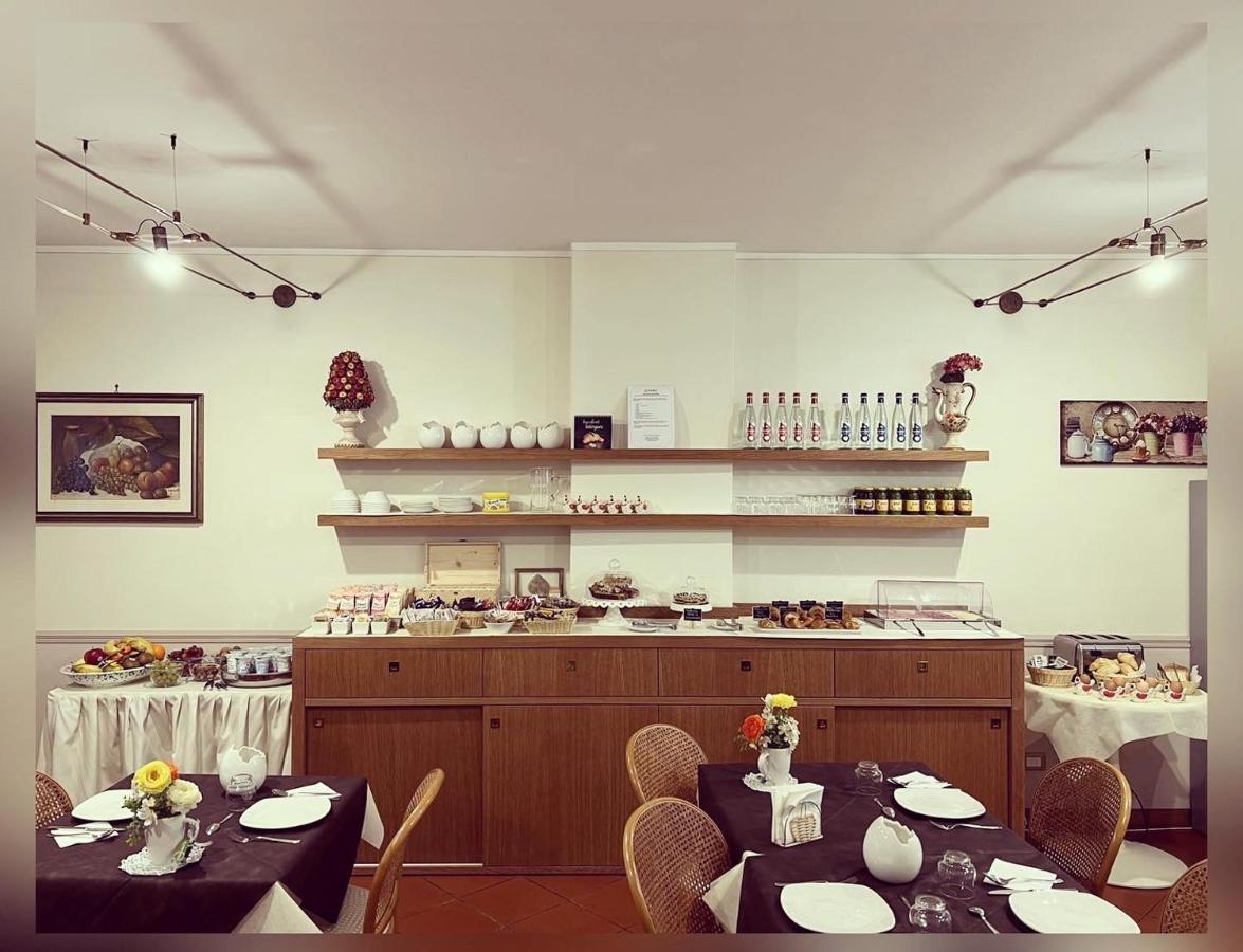B&B Corte Delle Rose Кастельони деле Стивиере Екстериор снимка