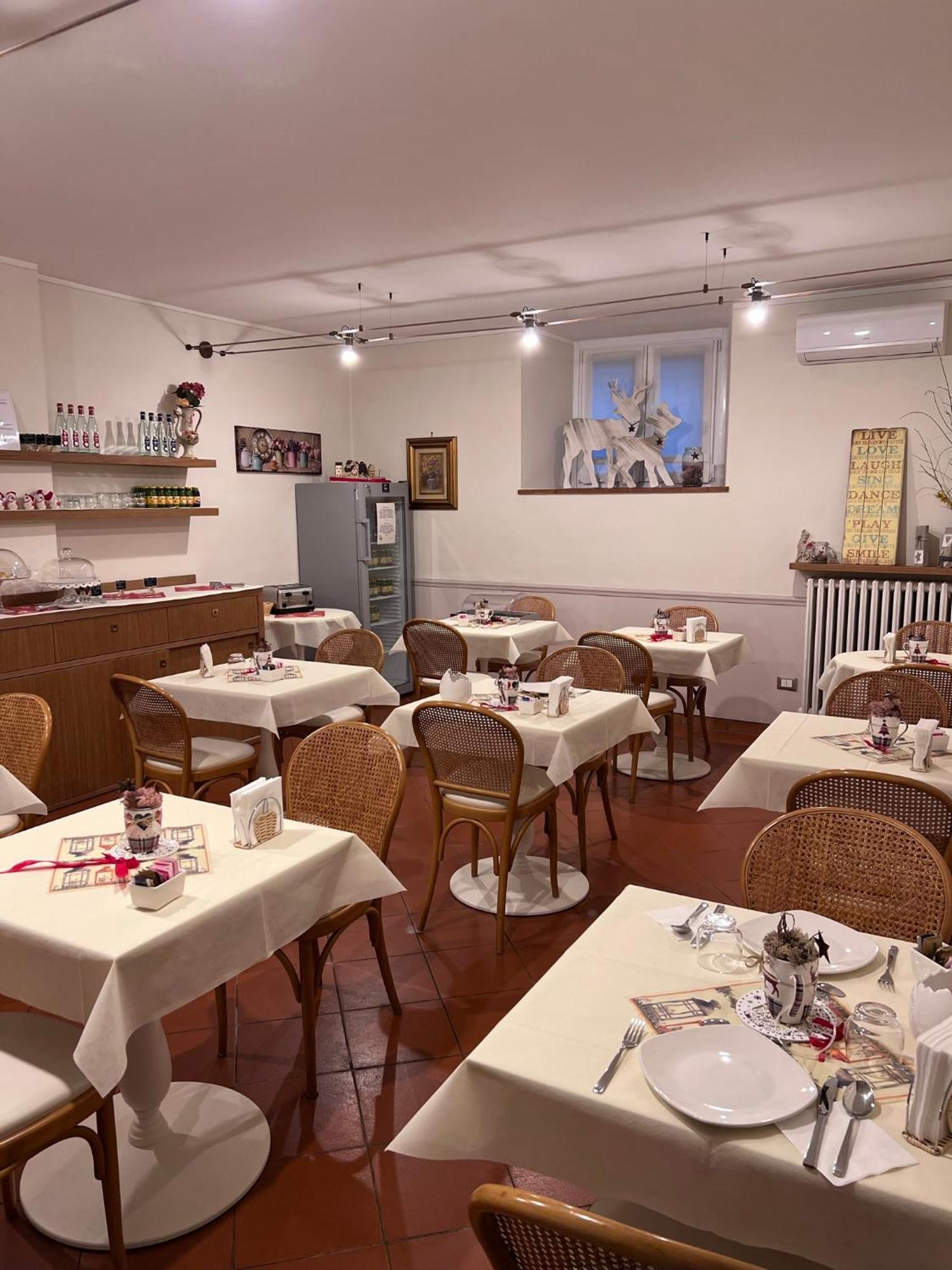 B&B Corte Delle Rose Кастельони деле Стивиере Екстериор снимка