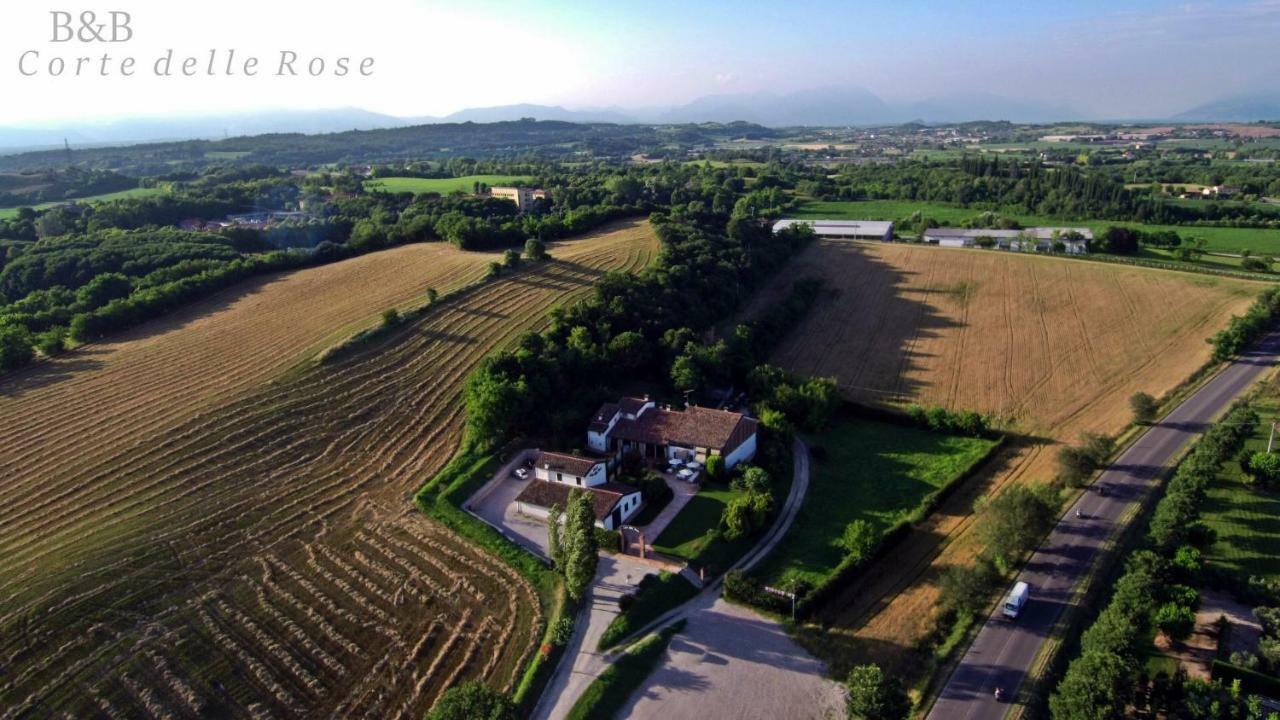 B&B Corte Delle Rose Кастельони деле Стивиере Екстериор снимка